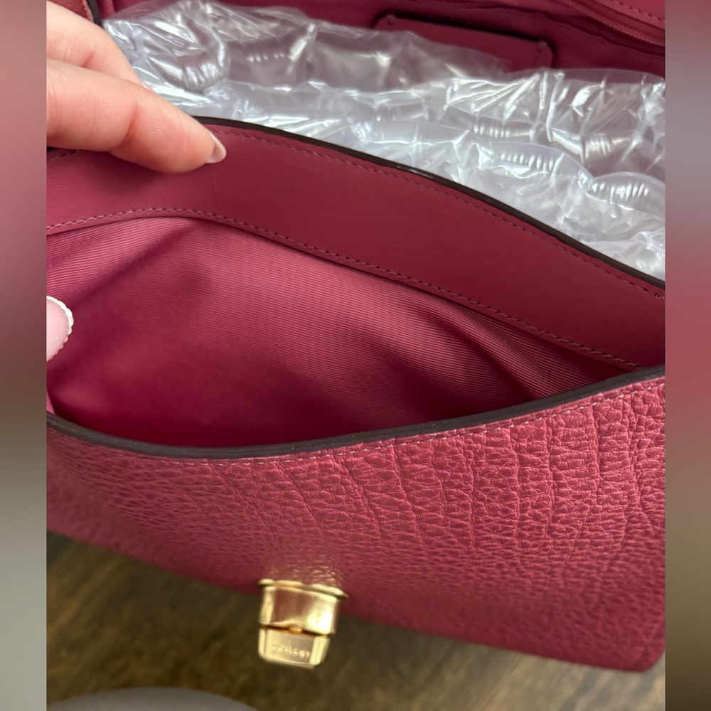 Coach F22348 Faye Carryall, Mixed Material Rouge/Gold - Picture 14 of 16